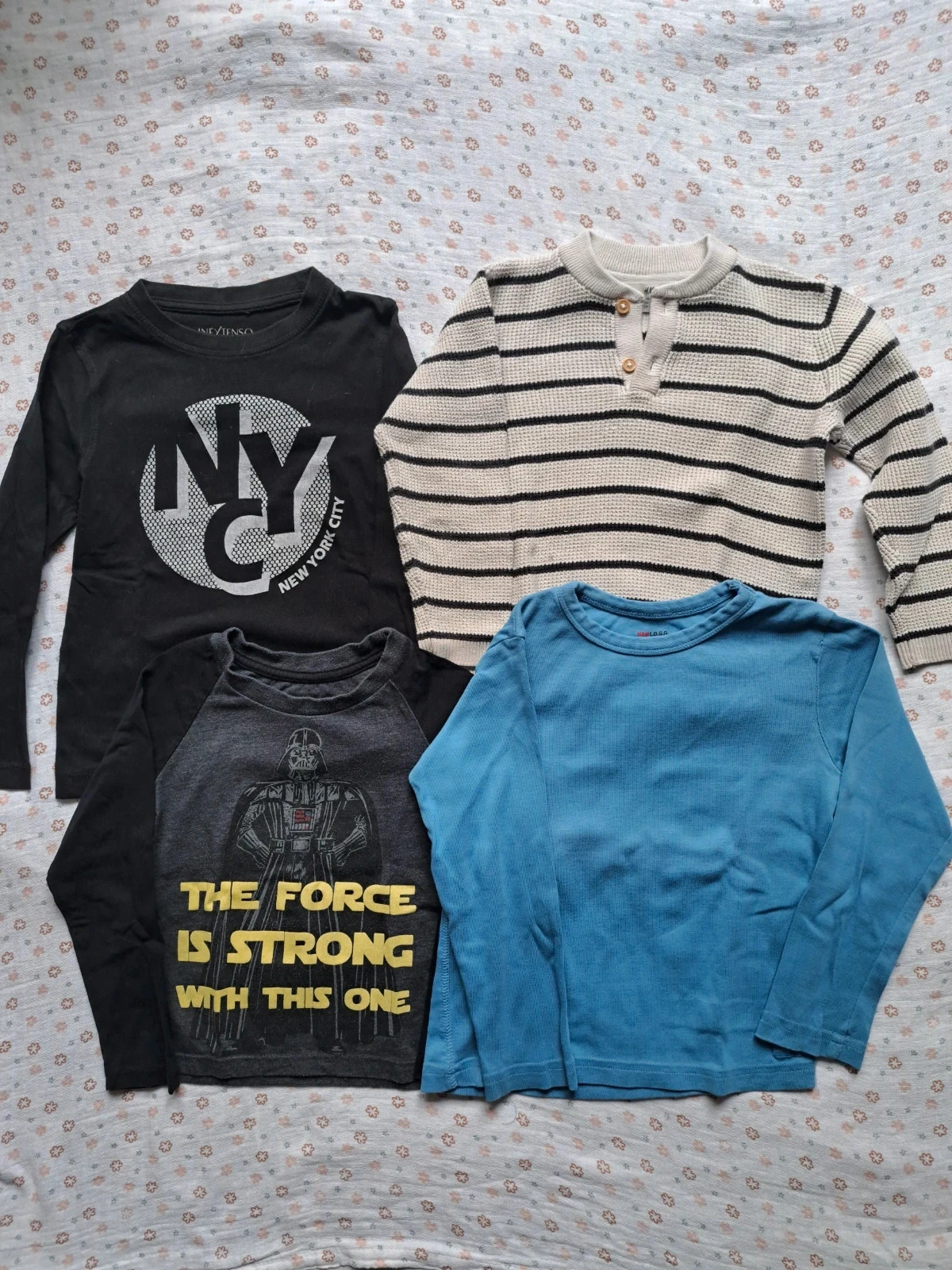 Lot de 4 tee-shirts manches longues - Taille 3/4 ans - Très bon état général